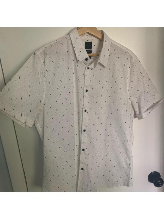 H&M Other - NWOT -White Dress Shirt With Modern Print